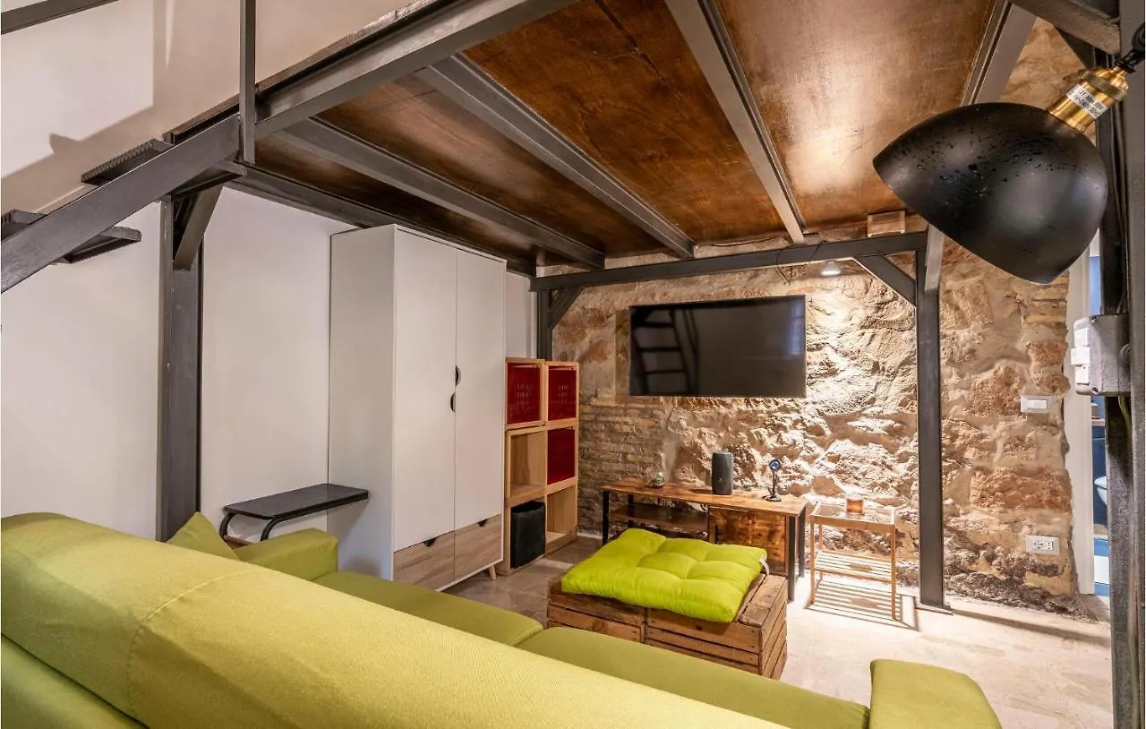 Amazing Apartment In Roma With Kitchenette Itálie