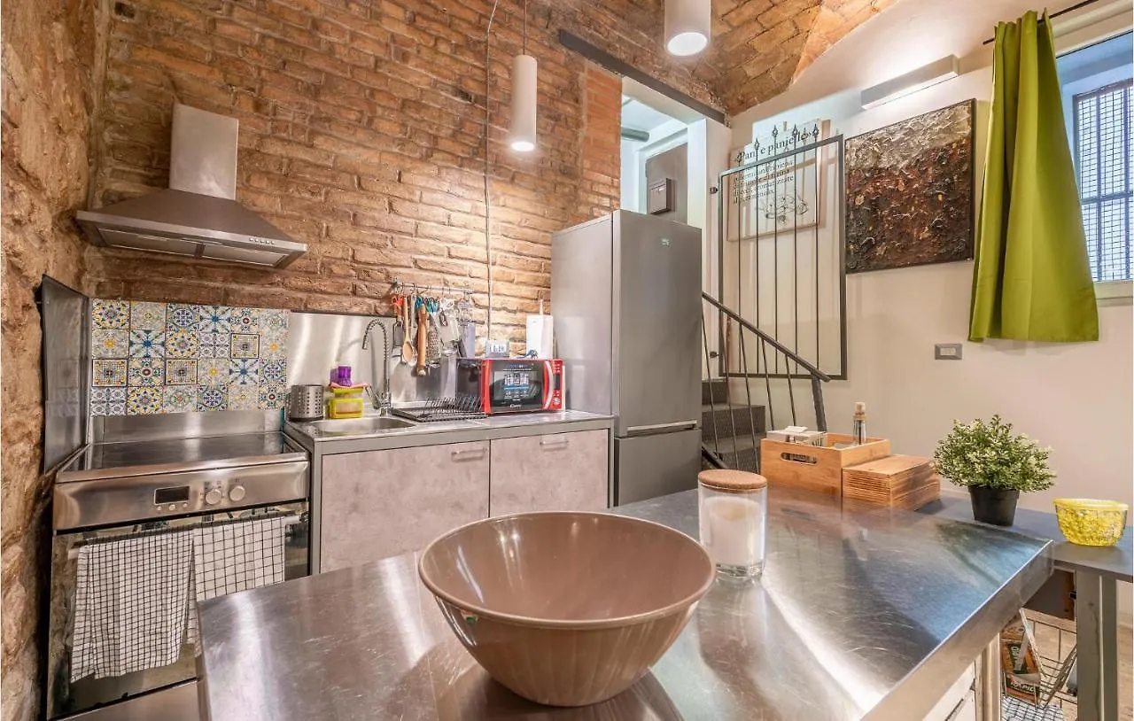 Amazing Apartment In Roma With Kitchenette 0*, Řím Itálie