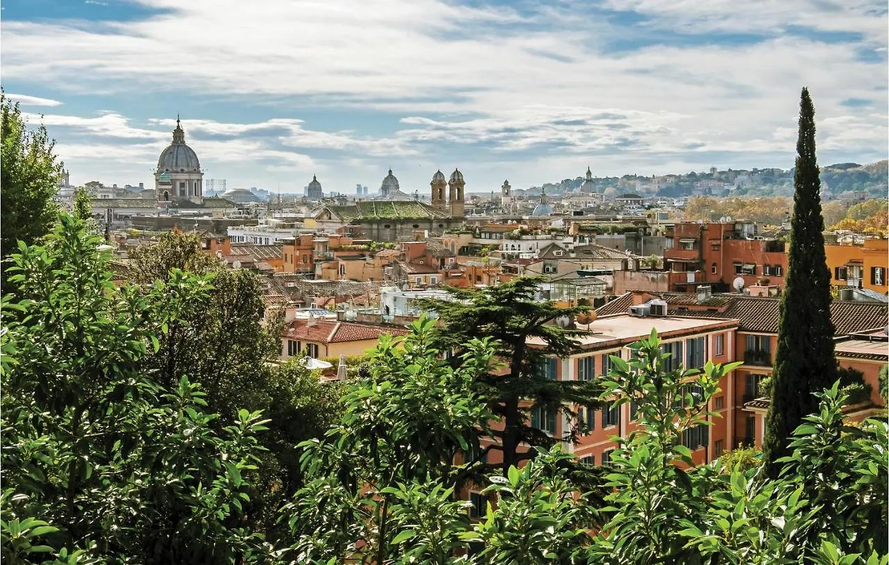 Amazing Apartment In Roma With Kitchenette