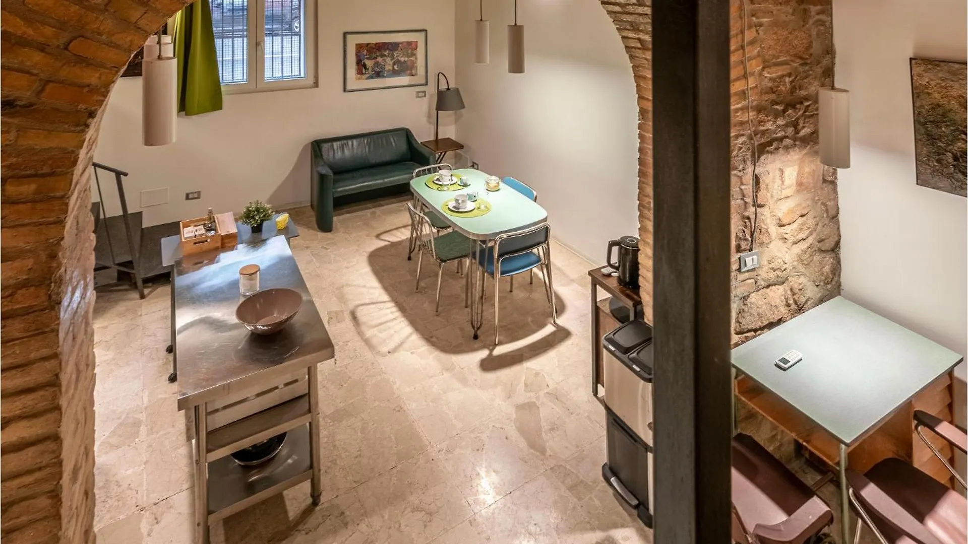 Amazing Apartment In Roma With Kitchenette