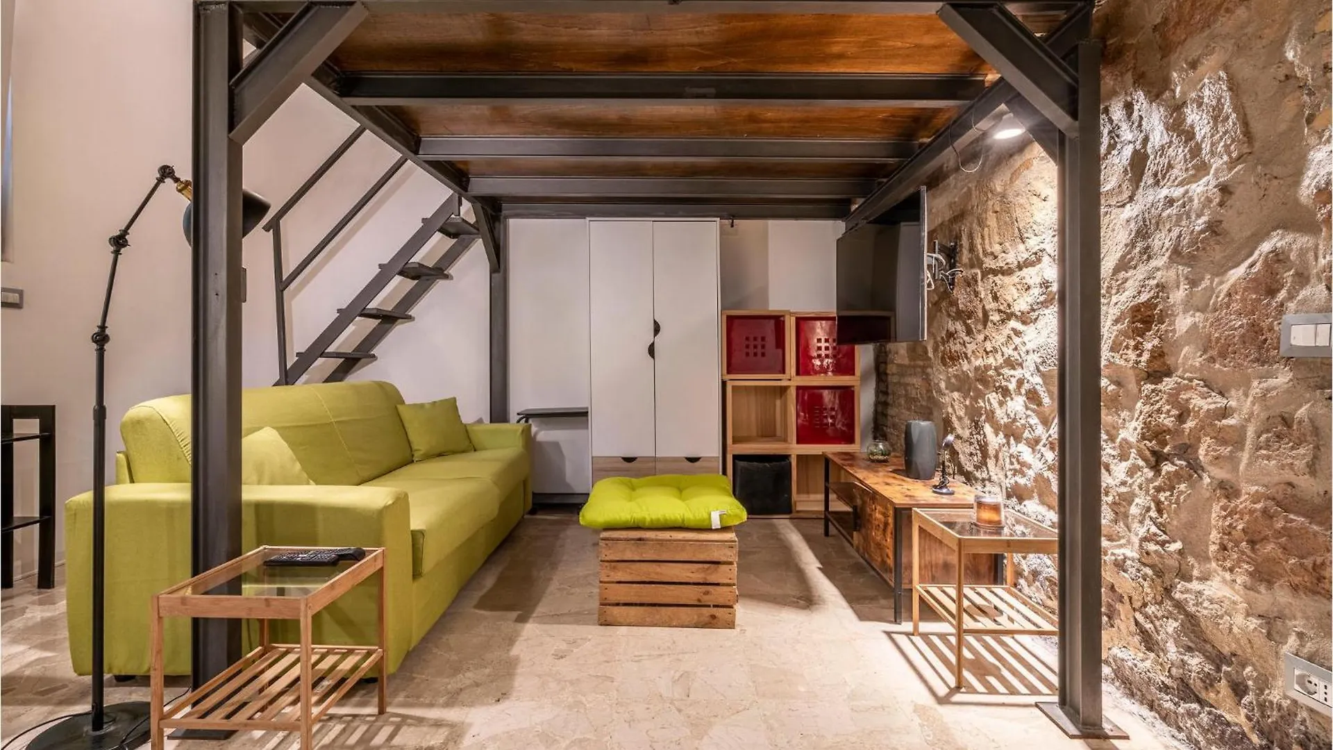 Amazing Apartment In Roma With Kitchenette